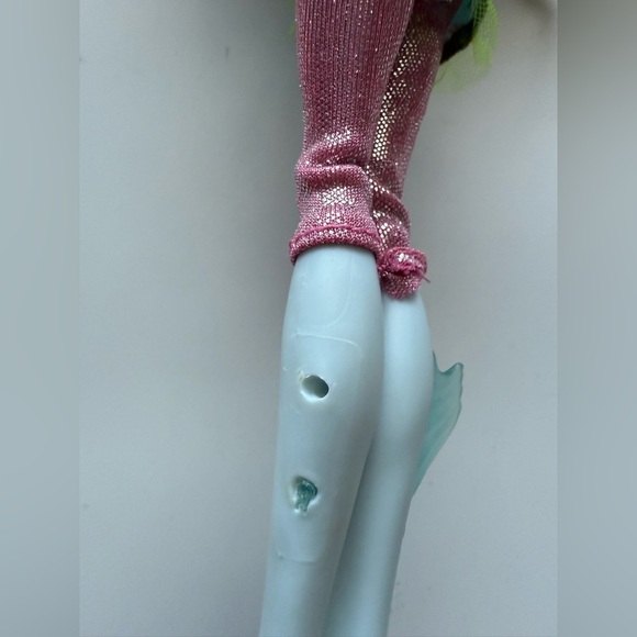 Monster High LAGOONA BLUE Picture Day Collectable Doll - Picture 5 of 7